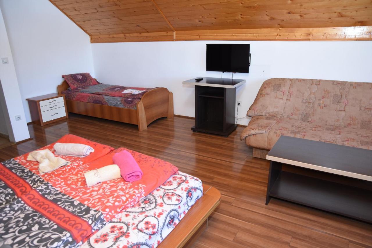 Mm Narcis Bed & Breakfast Vlasina Rid Eksteriør bilde