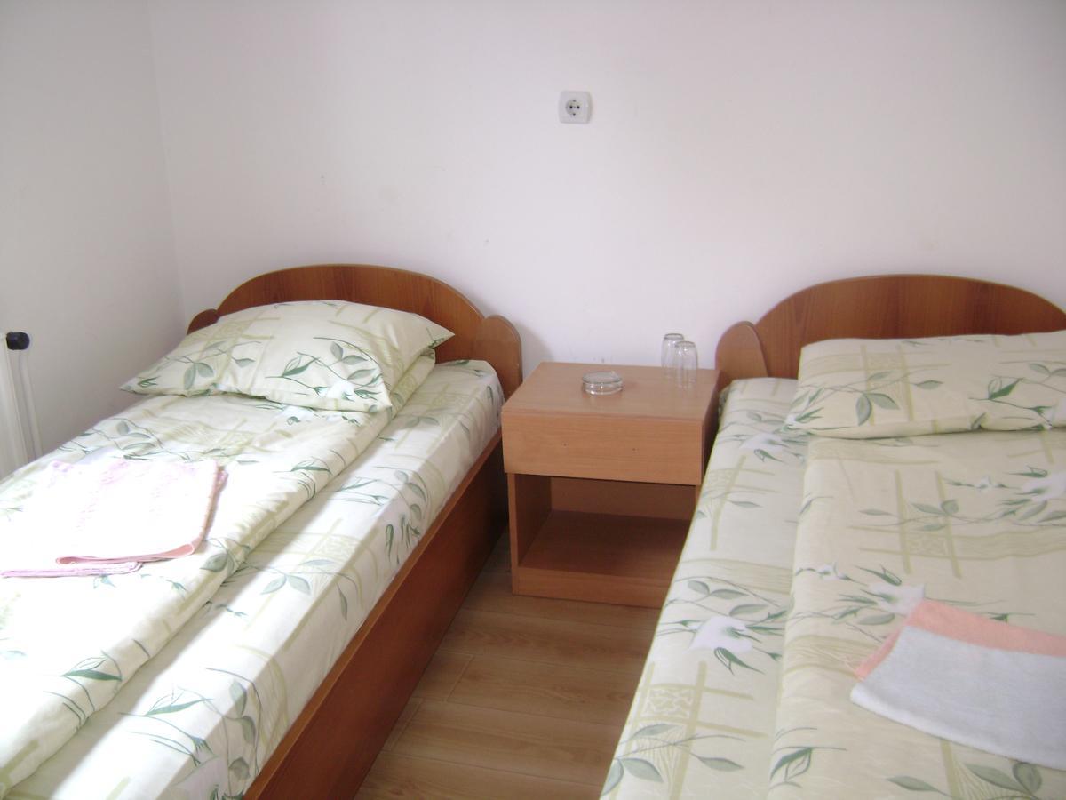 Mm Narcis Bed & Breakfast Vlasina Rid Eksteriør bilde