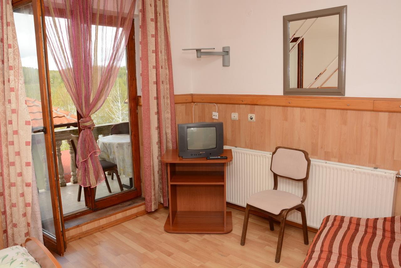 Mm Narcis Bed & Breakfast Vlasina Rid Eksteriør bilde